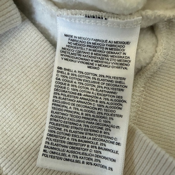 The North Face Outdoors Together Women’s Hoodie size medium - Picture 7 of 10